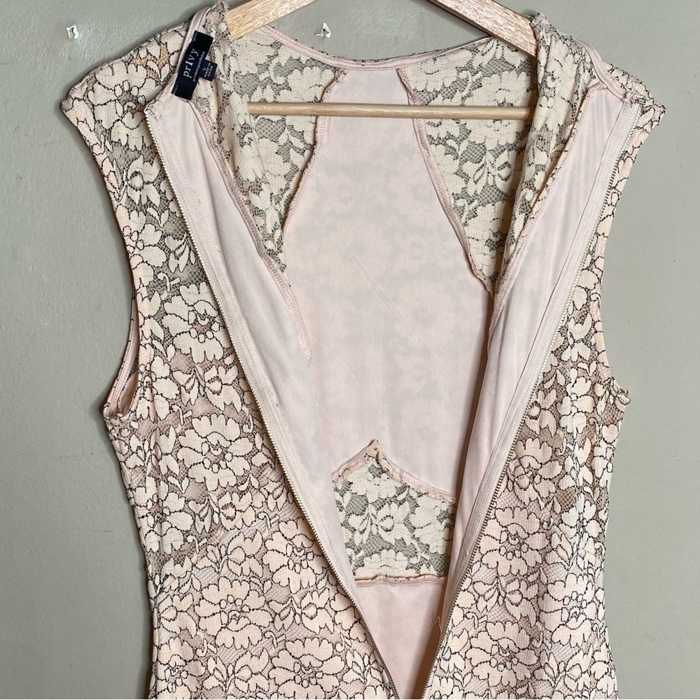 Privy Privately Privileged Women’s Lace Midi Blush Pink Bodycon Dress Size Large - Picture 13 of 16